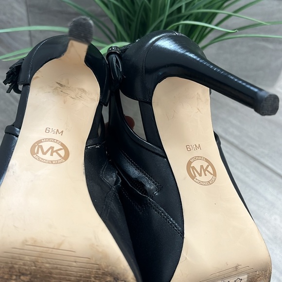 Michael Kors black leather heels - Picture 6 of 8